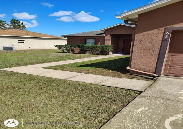 Photo 3 of Single family home for sale at 625 S Delmonte Ct, Kissimmee, FL 34758 | MLS# S5152409 | Listing updated on 2026-06-28