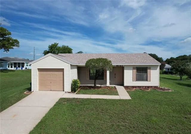 1st image of 6121 Kittiwake Dr, Lakeland, FL 33809 | MLS# L4963013