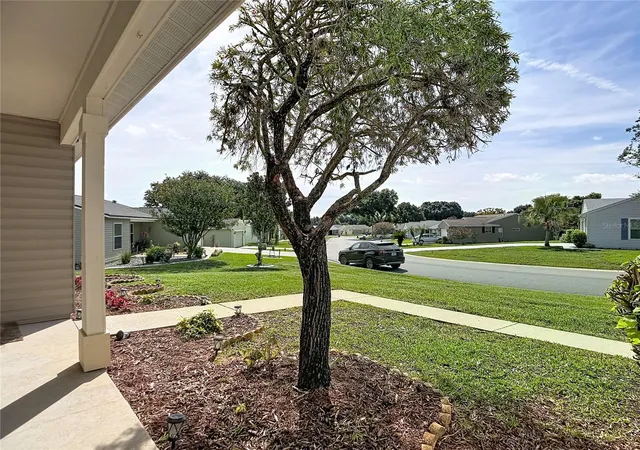 4th image of 6121 Kittiwake Dr, Lakeland, FL 33809 | MLS# L4963013