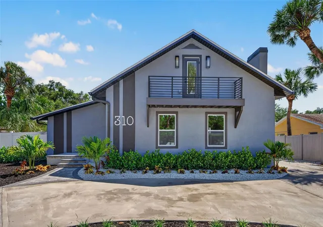 Photo 3 of Single family home for sale at 310 Park St N, Saint Petersburg, FL 33710 | MLS# TB8522579 | Listing updated on 2026-10-21