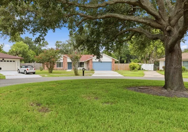 Photo 2 of Single family home for sale at 8495 Caraway Ct, Orlando, FL 32819 | MLS# O6419478 | Listing updated on 2026-08-29