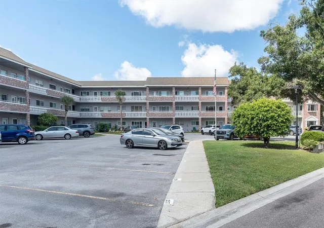 Photo 37 of Condo for sale at 2461 Rhodesian Dr #45, CLEARWATER, FL 33763 | MLS# TB8522593 | Listing updated on 2026-10-12
