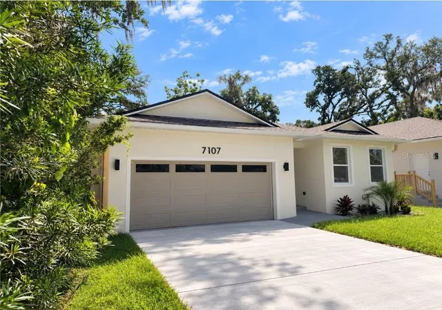 Photo 3 of Single family home for sale at 7107 Bledsoe Ave, Orlando, FL 32810 | MLS# S5152421 | Listing updated on 2026-09-29
