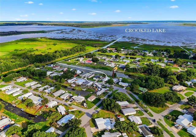 Manufactured home for sale at 338 1st Avenue N, LAKE WALES, FL 33859 | MLS# L4963018