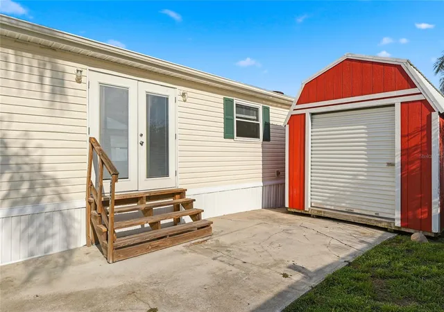 Photo 3 of Manufactured home for sale at 338 1st Avenue N, Lake Wales, FL 33859 | MLS# L4963018 | Listing updated on 2026-10-07