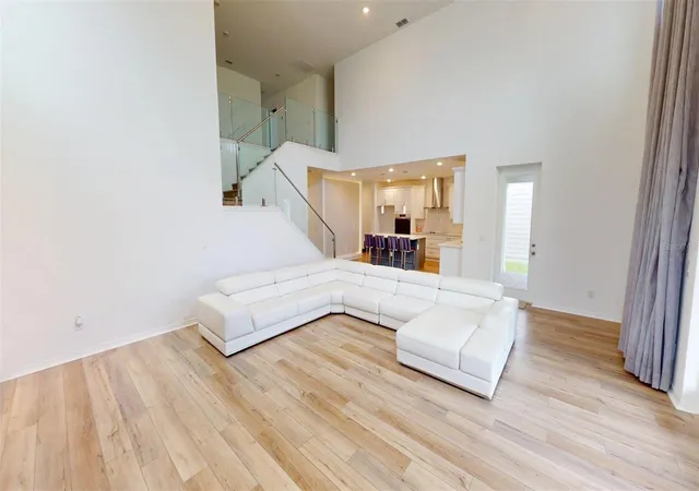 Photo 4 of Single family home for sale at 17242 Lake Star Rd, Winter Garden, FL 34787 | MLS# O6419512 | Listing updated on 2026-07-08
