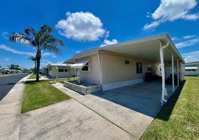 Photo 4 of Manufactured home for sale at 10818 Freedom Dr, Port Richey, FL 34668 | MLS# W7887014 | Listing updated on 2026-06-24