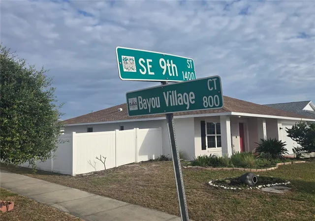Photo 2 of Single family home for sale at 1421 9th Street Se, Ruskin, FL 33570 | MLS# TB8522636 | Listing updated on 2026-08-11