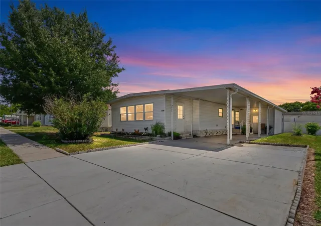 3rd image of 3902 Julie Dr, Wesley Chapel, FL 33543 | MLS# TB8522650