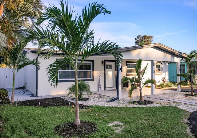 Photo 1 of Single family home for sale at 1015 Boca Ciega Isle Dr, St Pete Beach, FL 33706 | MLS# TB8522651 | Listing updated on 2026-09-29