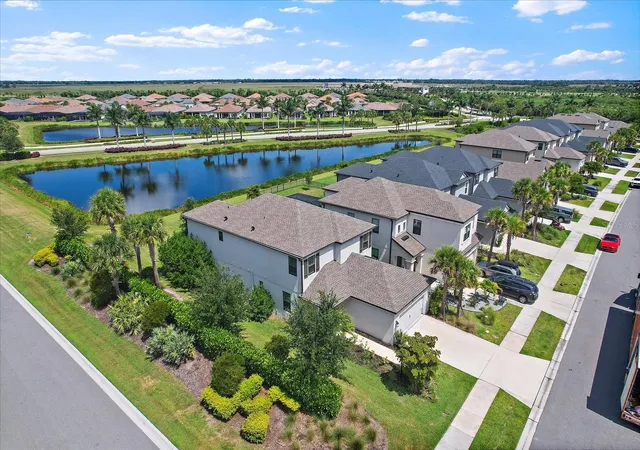 Photo 1 of Single family home for sale at 10141 Milky Way Cir, Sarasota, FL 34241 | MLS# O6419540 | Listing updated on 2026-09-02