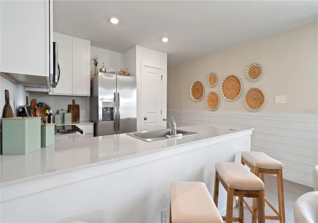 3rd image of 286 Ceramic Ct, Groveland, FL 34736 | MLS# O6419561