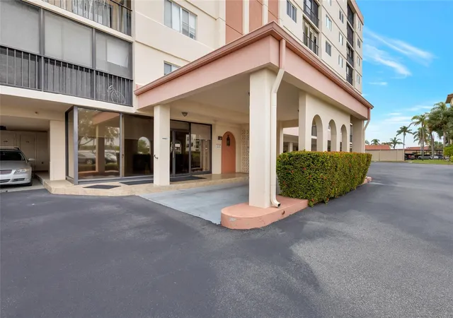 2nd image of 19029 Us Hwy 19 N #9-308, Clearwater, FL 33764 | MLS# TB8522702