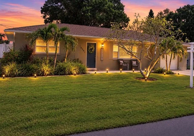 Photo 1 of Single family home for sale at 10541 86th Avenue, Seminole, FL 33772 | MLS# TB8522709 | Listing updated on 2026-08-21