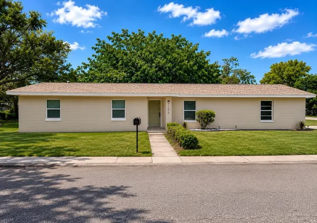 1st image of 1090 E Bay St, Bartow, FL 33830 | MLS# R4911504
