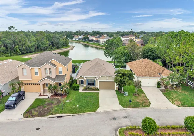 Homes for sale in Mulberry, FL | 3005 Park Ridge Ave, Mulberry, FL 33860 | MLS# L4963033