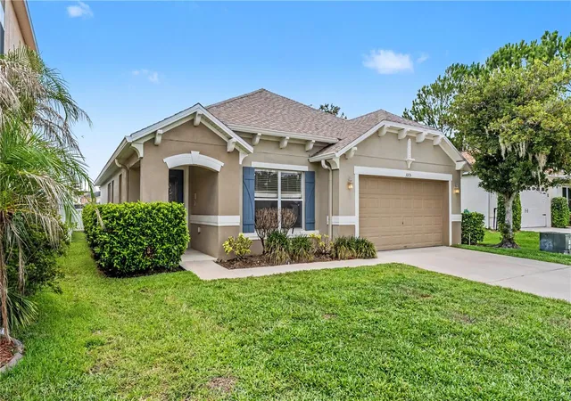 Homes for sale in Mulberry, FL | 3005 Park Ridge Ave, Mulberry, FL 33860 | MLS# L4963033