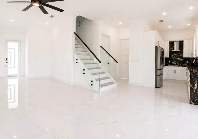 Photo 2 of Single family home for sale at 6510 Simone Shrs Cir, Apollo Beach, FL 33572 | MLS# TB8522728 | Listing updated on 2026-09-17