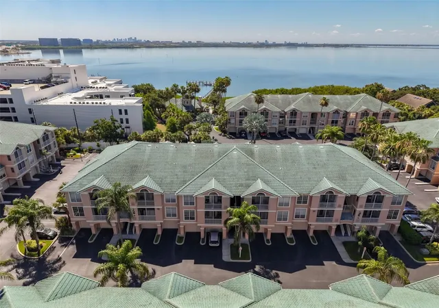Photo 3 of Condo for sale at 3312 Bay Clb Cir #3312, Tampa, FL 33607 | MLS# TB8522730 | Listing updated on 2026-09-02