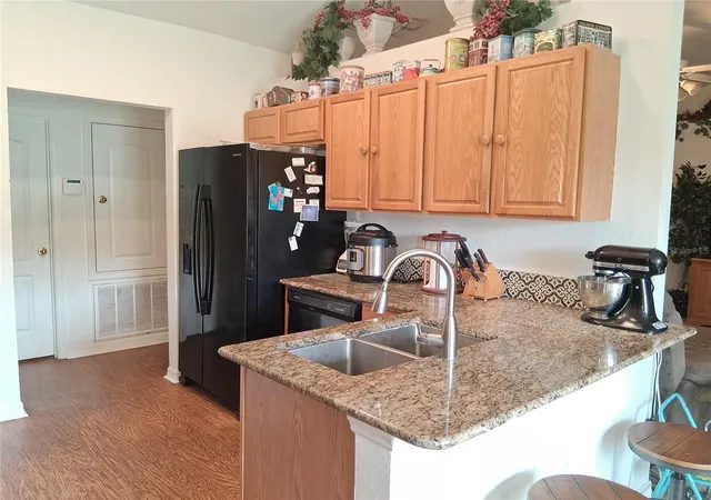 Photo 4 of Single family home for sale at 6759 Ashbury Dr, Lakeland, FL 33809 | MLS# L4963034 | Listing updated on 2026-10-23