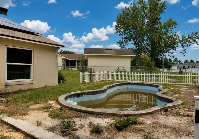 Photo 12 of Single family home for sale at 419 Allspice Ct, Kissimmee, FL 34759 | MLS# TB8522754 | Listing updated on 2026-08-31