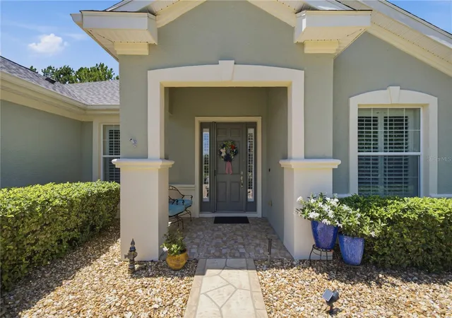 Photo 2 of Single family home for sale at 9383 Sw 71st Loop, Ocala, FL 34481 | MLS# OM727292 | Listing updated on 2026-09-16