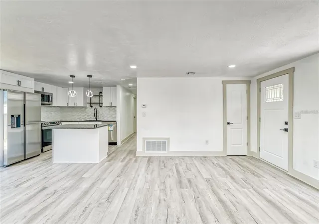 Photo 3 of Single family home for sale at 1300 Melonwood Ave, Clearwater, FL 33759 | MLS# TB8522756 | Listing updated on 2026-09-30