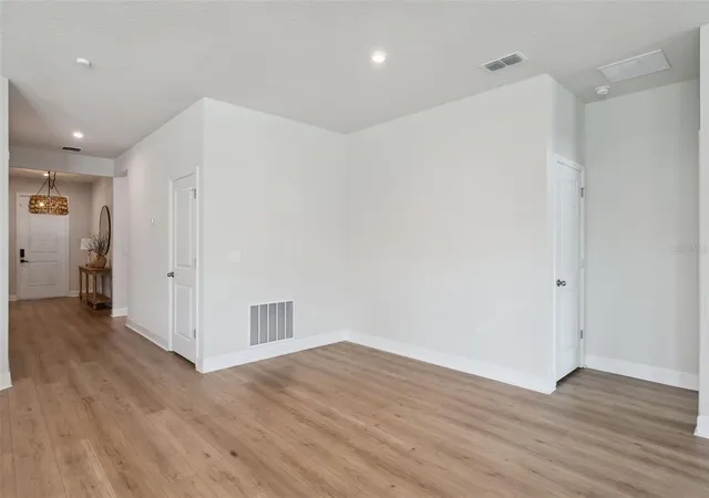 4th image of 455 Winter Solstice Ln, Mount Dora, FL 32757 | MLS# G5114228
