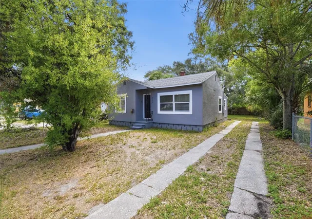 Photo 2 of Sale Pending at 2610 Dr Martin Luther King Jr St S, St Petersburg, FL 33705 | MLS# O6419629 | Listing updated on 2026-09-24