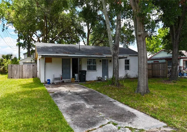 Photo 1 of Single family home for sale at 721 S Woodland St, Winter Garden, FL 34787 | MLS# O6419636 | Listing updated on 2026-07-24