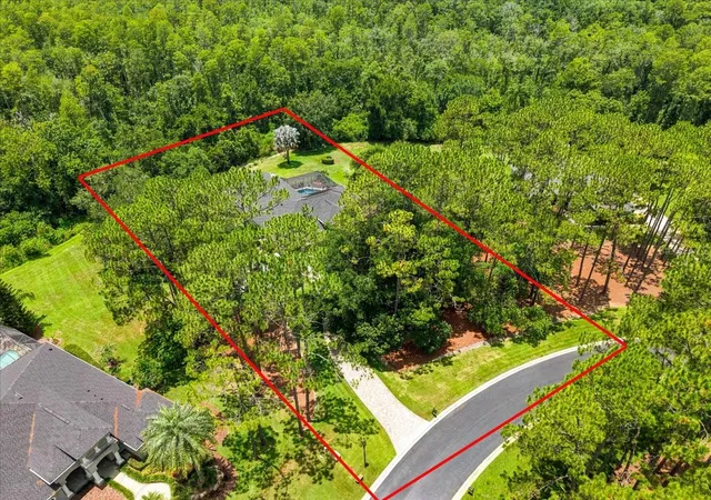 2nd image of 418 Pine Bluff Dr, Lutz, FL 33549 | MLS# TB8522774