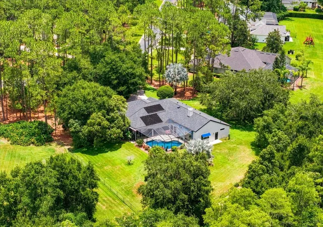 3rd image of 418 Pine Bluff Dr, Lutz, FL 33549 | MLS# TB8522774