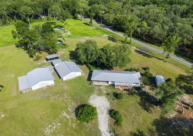 Homes for sale in Chiefland, FL | 12450 Nw 85th Ave, Chiefland, FL 32626 | MLS# OM727298