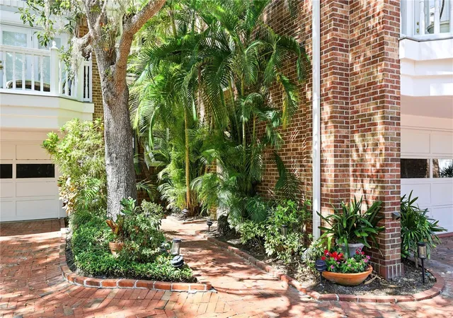 Photo 4 of Condo for sale at 5210 Interbay Blvd #3, Tampa, FL 33611 | MLS# TB8522784 | Listing updated on 2026-08-26
