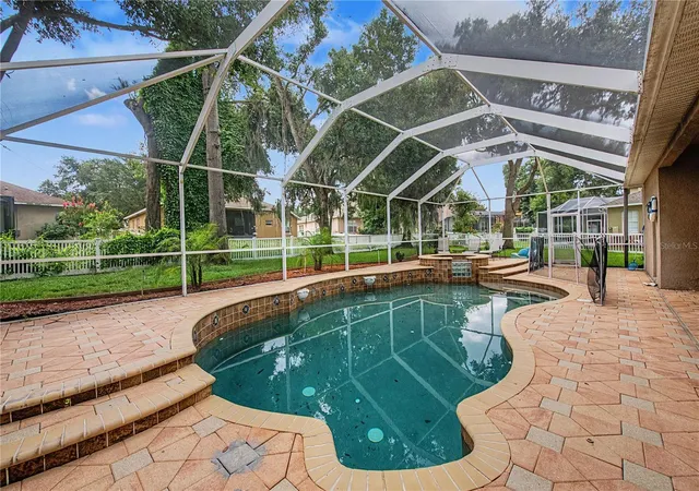 4th image of 2418 Blue Stone Ct, Valrico, FL 33594 | MLS# TB8522786