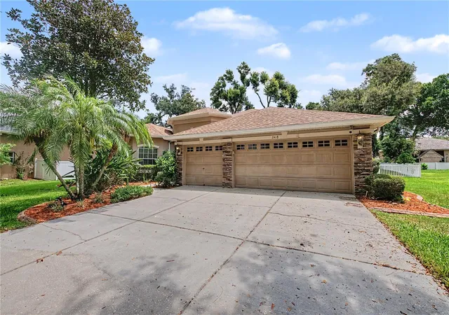 5th image of 2418 Blue Stone Ct, Valrico, FL 33594 | MLS# TB8522786