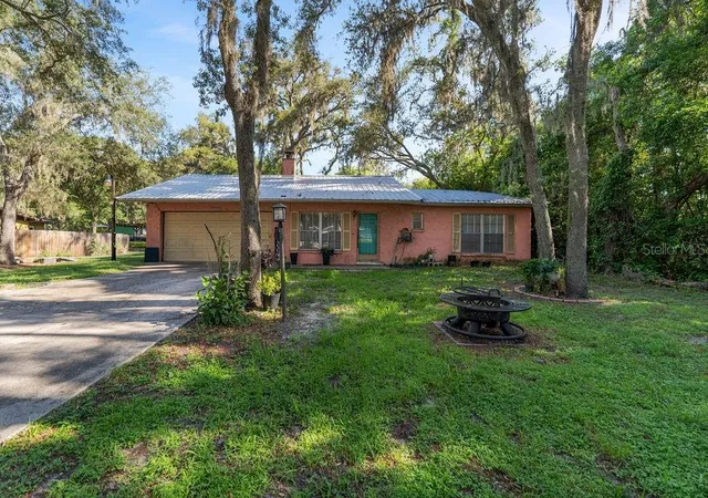 Photo 3 of Sale Pending at 38213 Palm Grv Dr, Zephyrhills, FL 33542 | MLS# TB8522788 | Listing updated on 2026-10-02