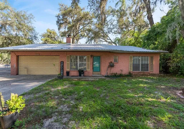 Photo 3 of Sale Pending at 38213 Palm Grv Dr, Zephyrhills, FL 33542 | MLS# TB8522788 | Listing updated on 2026-10-02