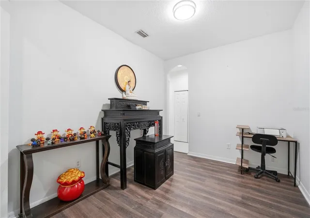 5th image of 9821 Jasmine Brk Cir, Land O Lakes, FL 34638 | MLS# TB8522790