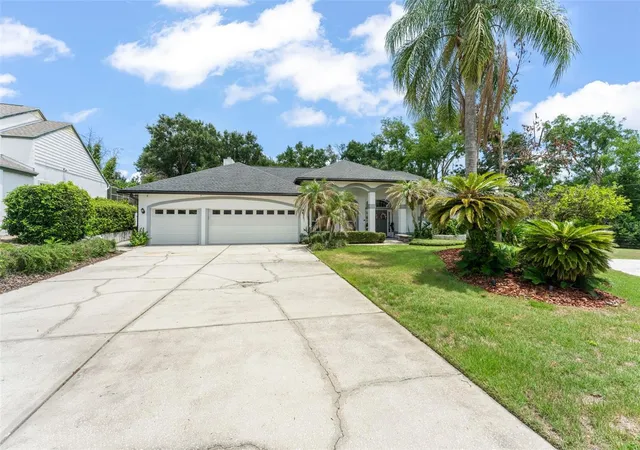 Photo 1 of Sale Pending at 551 Wheatstone Pl, Orlando, FL 32835 | MLS# O6419647 | Listing updated on 2026-08-17