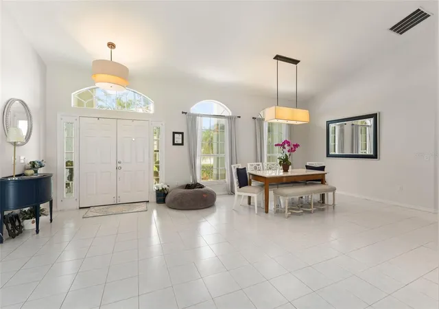 Photo 4 of Sale Pending at 551 Wheatstone Pl, Orlando, FL 32835 | MLS# O6419647 | Listing updated on 2026-08-17