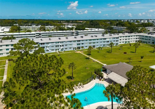 Homes for sale in St Petersburg, FL | 4715 Bay Street, St Petersburg, FL 33703 | Houzeo
