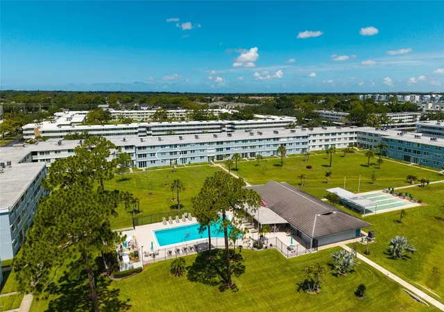 Homes for sale in St Petersburg, FL | 4715 Bay St Ne #222, St Petersburg, FL 33703 | MLS# TB8522798