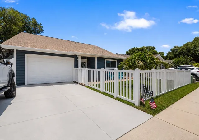 1st image of 3122 Whispering Dr N, Largo, FL 33771 | MLS# TB8522801