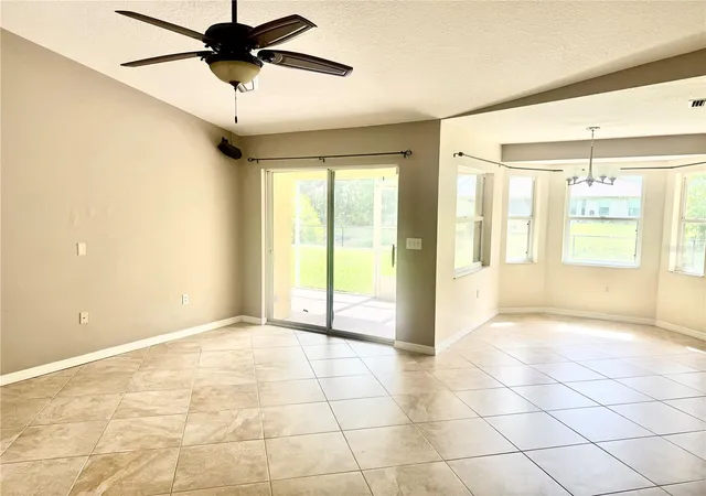 Photo 3 of Single family home for sale at 2043 Old Trenton Ln, Sarasota, FL 34232 | MLS# A4698006 | Listing updated on 2026-08-15