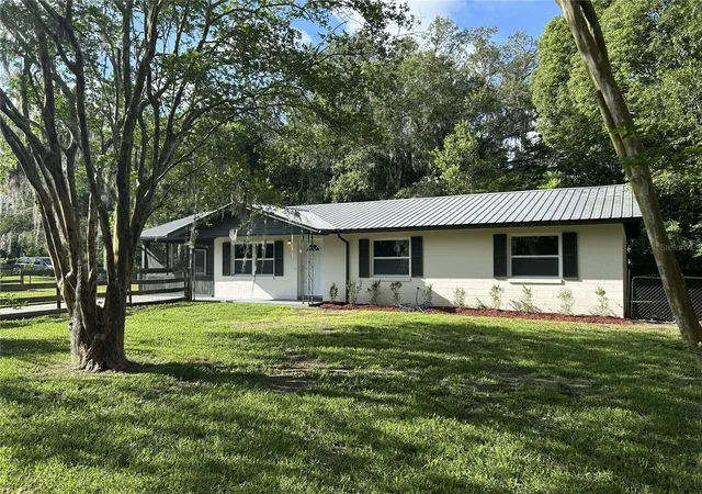 Homes for sale in Williston, FL | 317 Ne 4th Ave, Williston, FL 32696 | MLS# GC541439