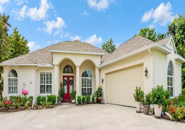 Photo 1 of Single family home for sale at 8 Cosmos Ct E, Homosassa, FL 34446 | MLS# G5114238 | Listing updated on 2026-09-17