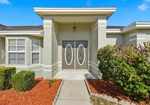 Homes for sale in Mulberry, FL | 4573 Turner Oaks Dr, Mulberry, FL 33860 | MLS# P4939147