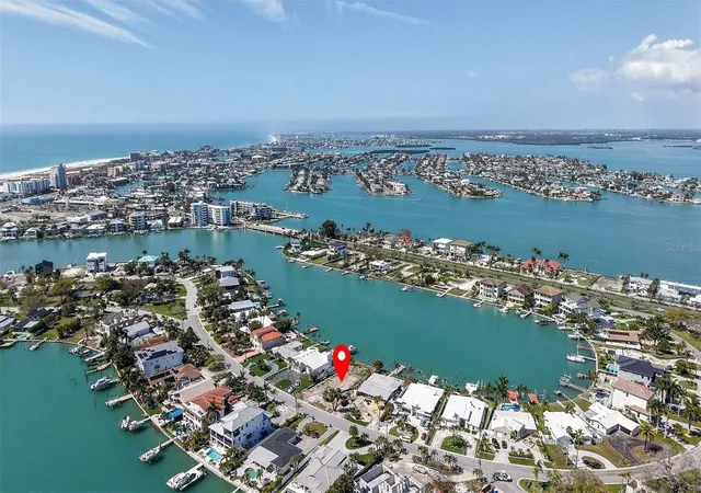 4th image of 27 Dolphin Dr, Treasure Island, FL 33706 | MLS# TB8522836