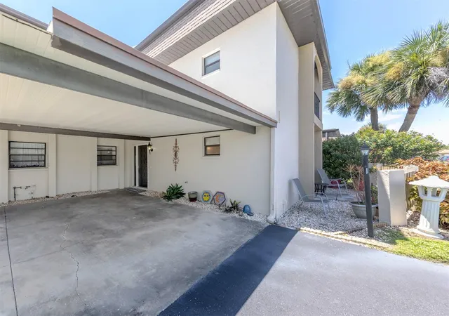 2nd image of 1712 Lakeside Dr #1712-B, Venice, FL 34293 | MLS# N6144816